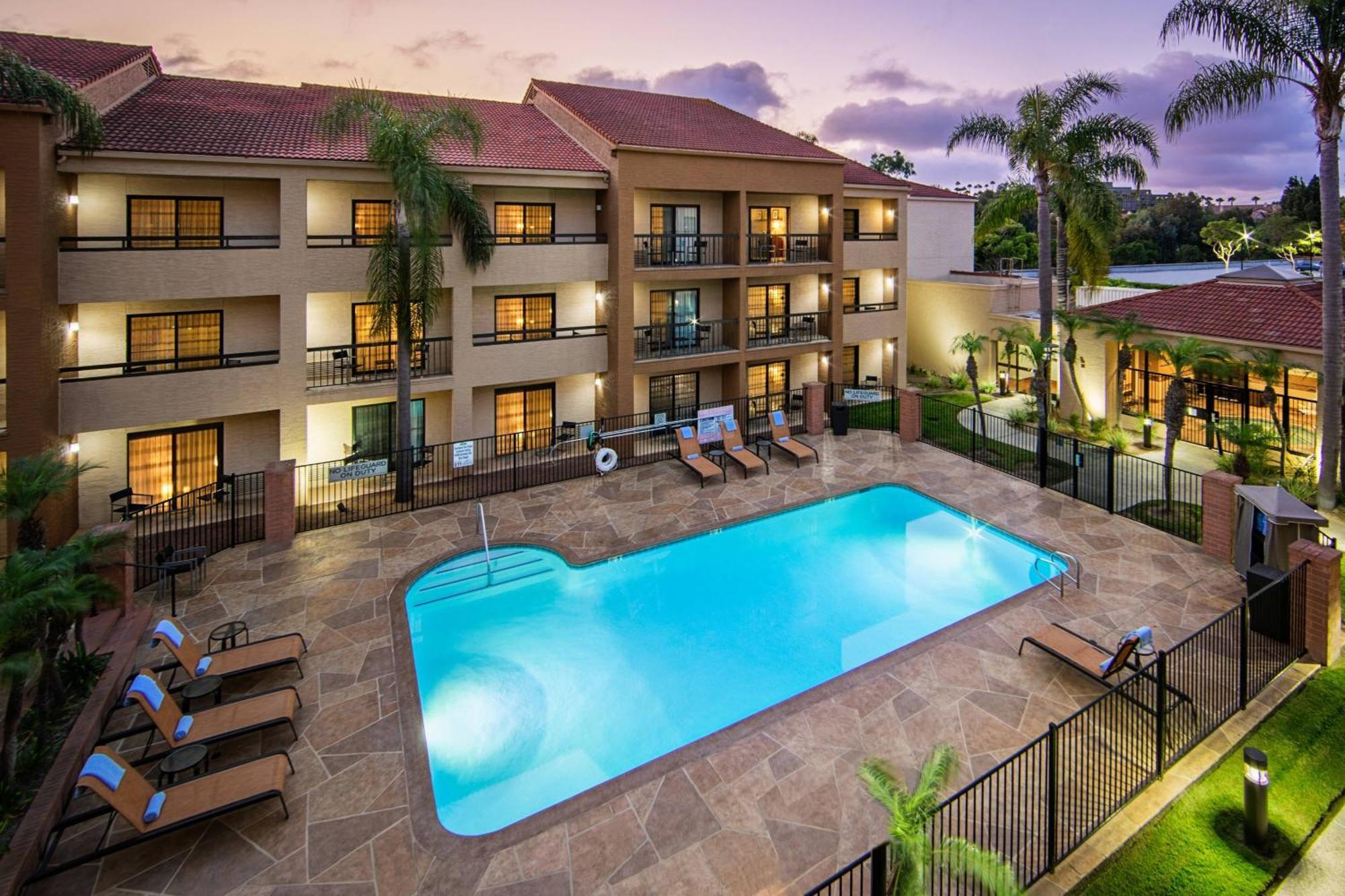 Courtyard By Marriott San Diego Sorrento Valley Eksteriør bilde